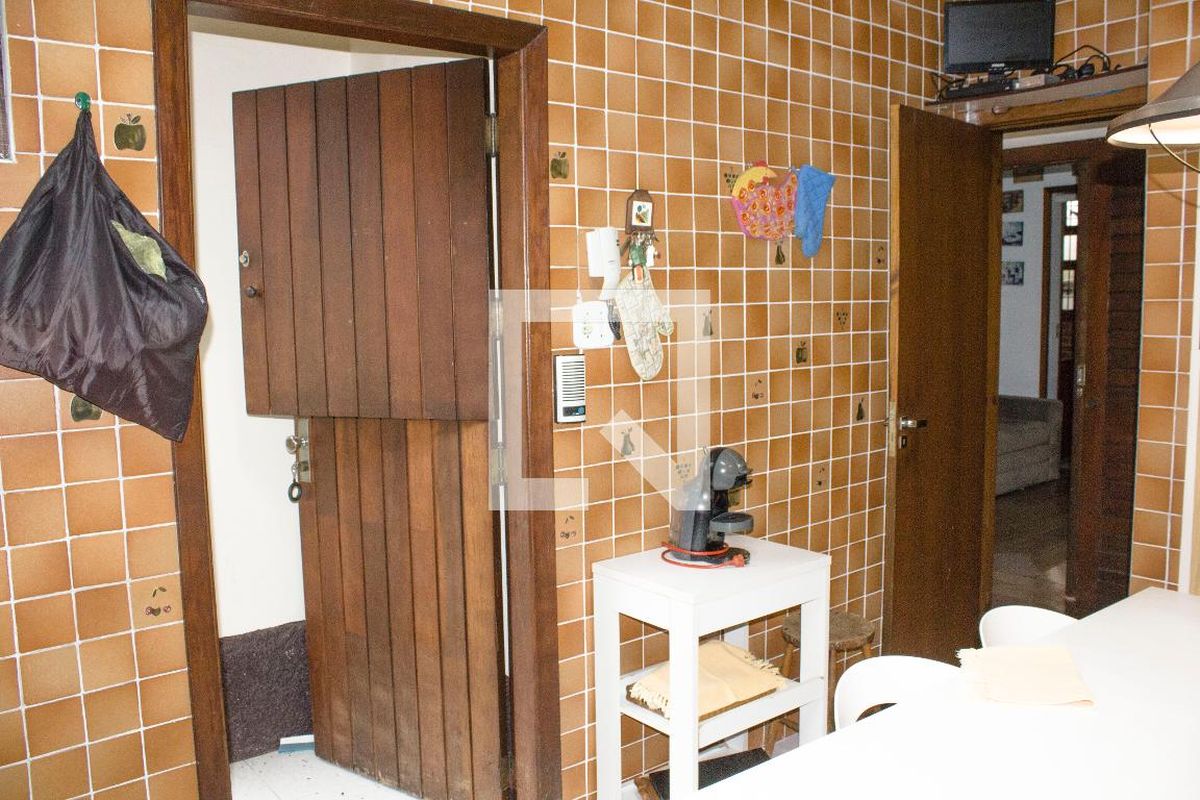 Casa, 6 quartos, 158 m² - Foto 40
