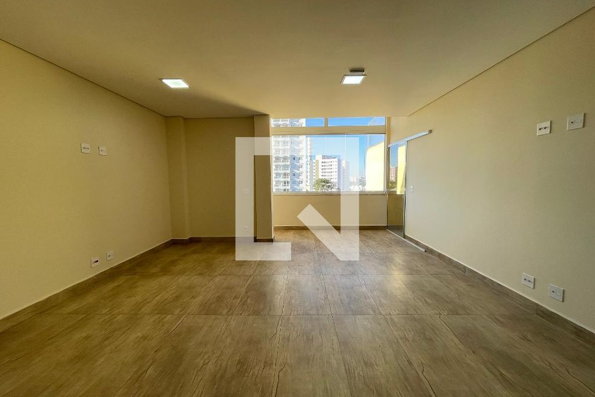 Casa, 3 quartos, 277 m² - Foto 2