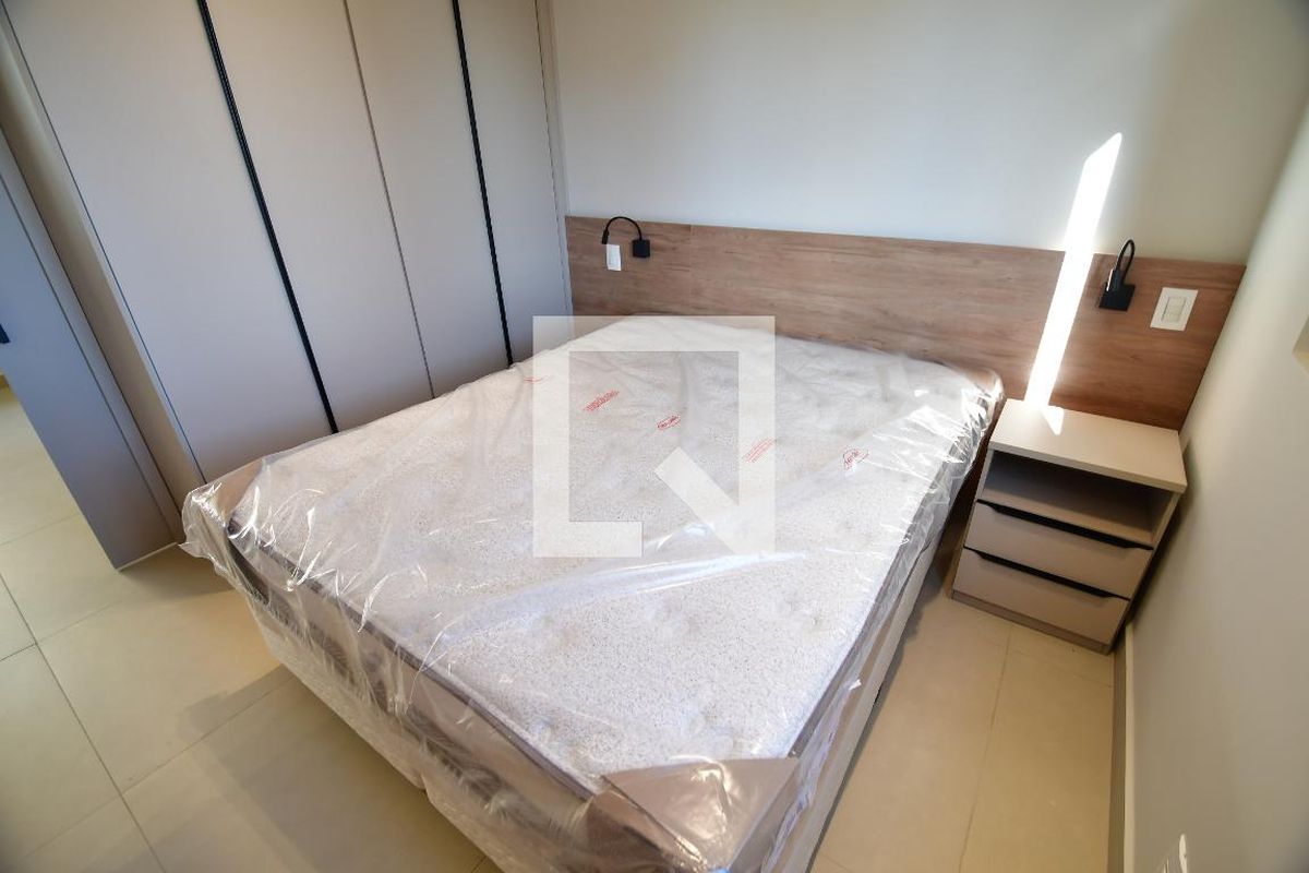 Apartamento à Venda - Centro, 1 Quarto,  44 m2 em , Campinas - sp | SoloBR