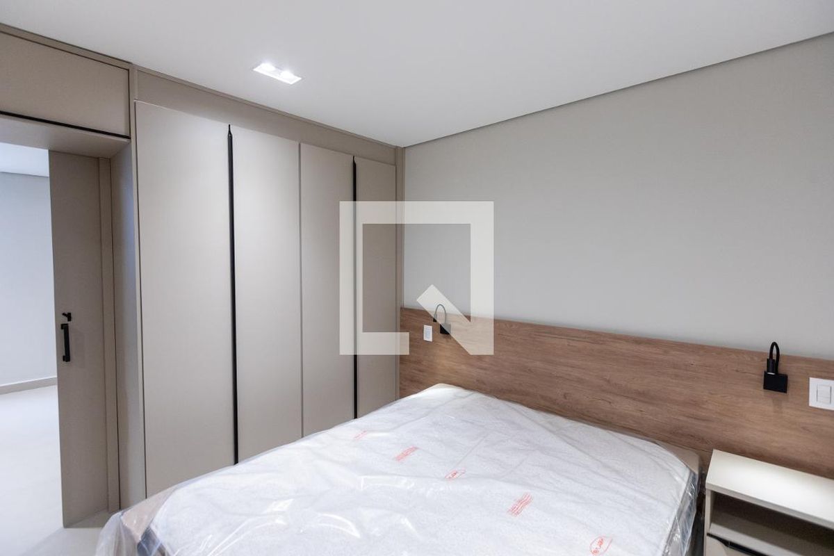 Apartamento à Venda - Centro, 1 Quarto,  44 m2 em , Campinas - sp | SoloBR