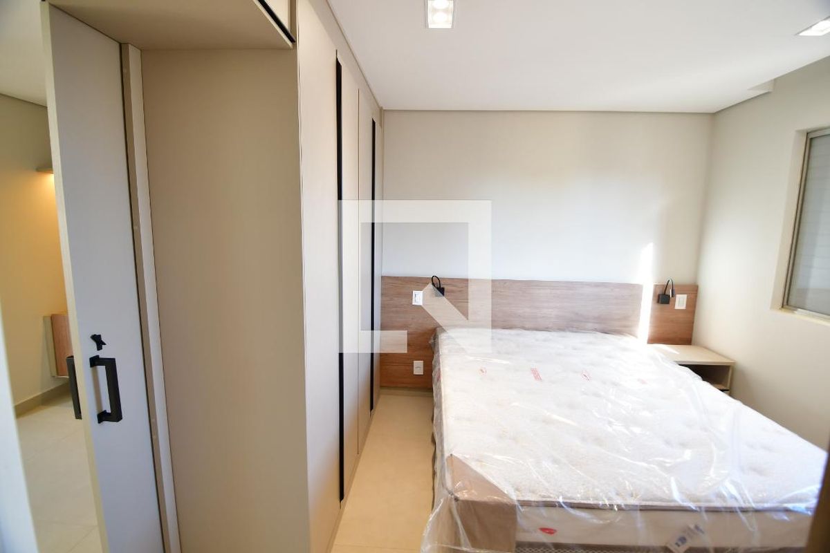 Apartamento à Venda - Centro, 1 Quarto,  44 m2 em , Campinas - sp | SoloBR