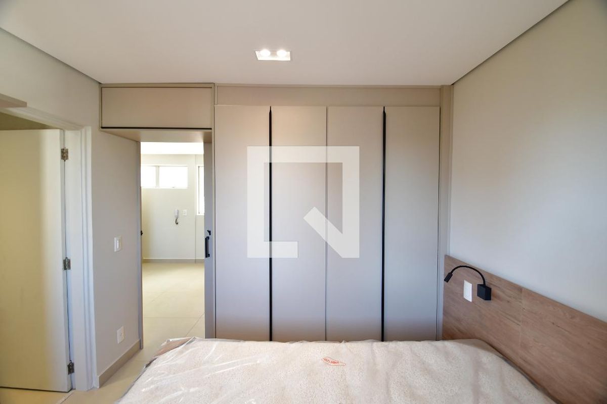 Apartamento à Venda - Centro, 1 Quarto,  44 m2 em , Campinas - sp | SoloBR