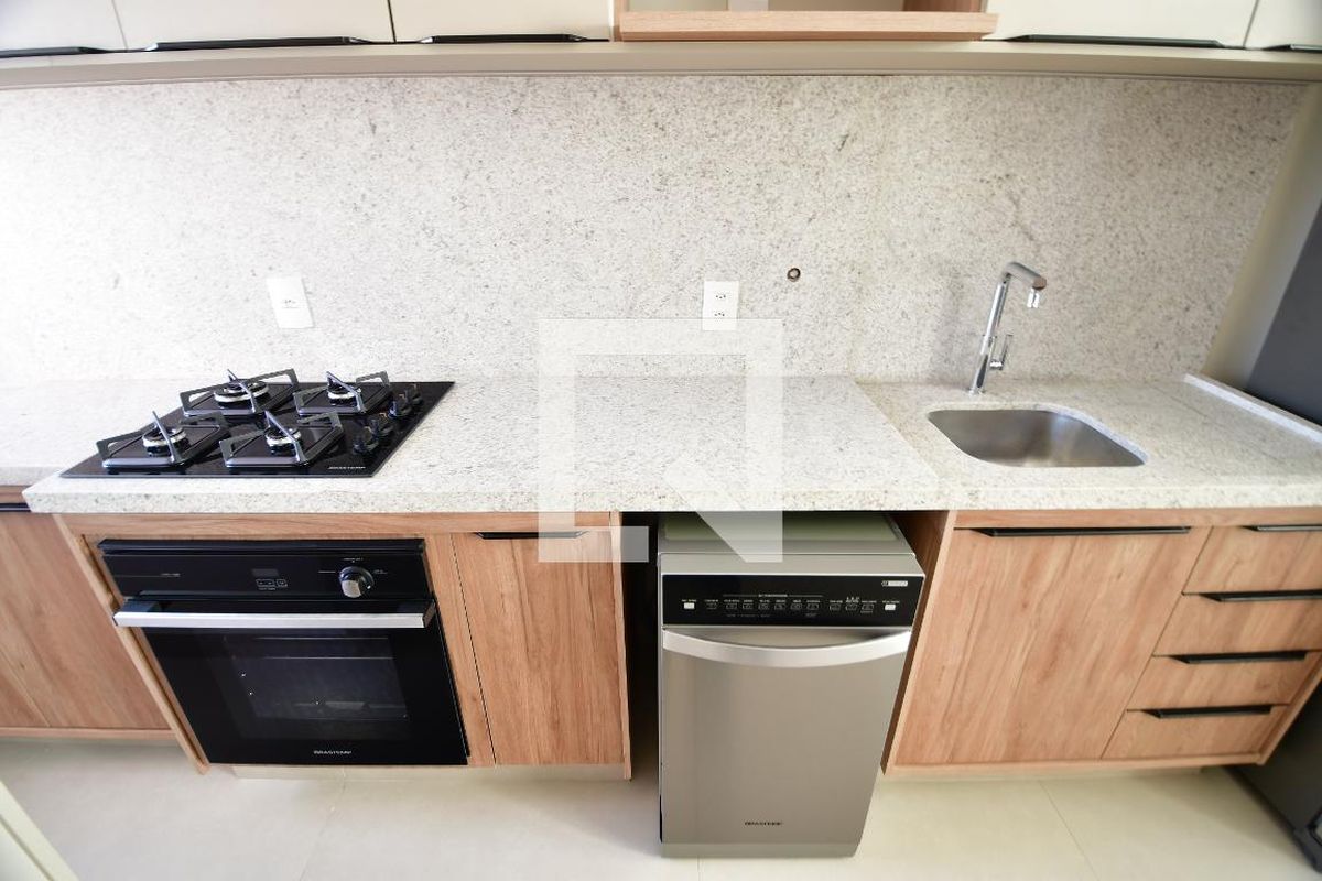 Apartamento à Venda - Centro, 1 Quarto,  44 m2 em , Campinas - sp | SoloBR