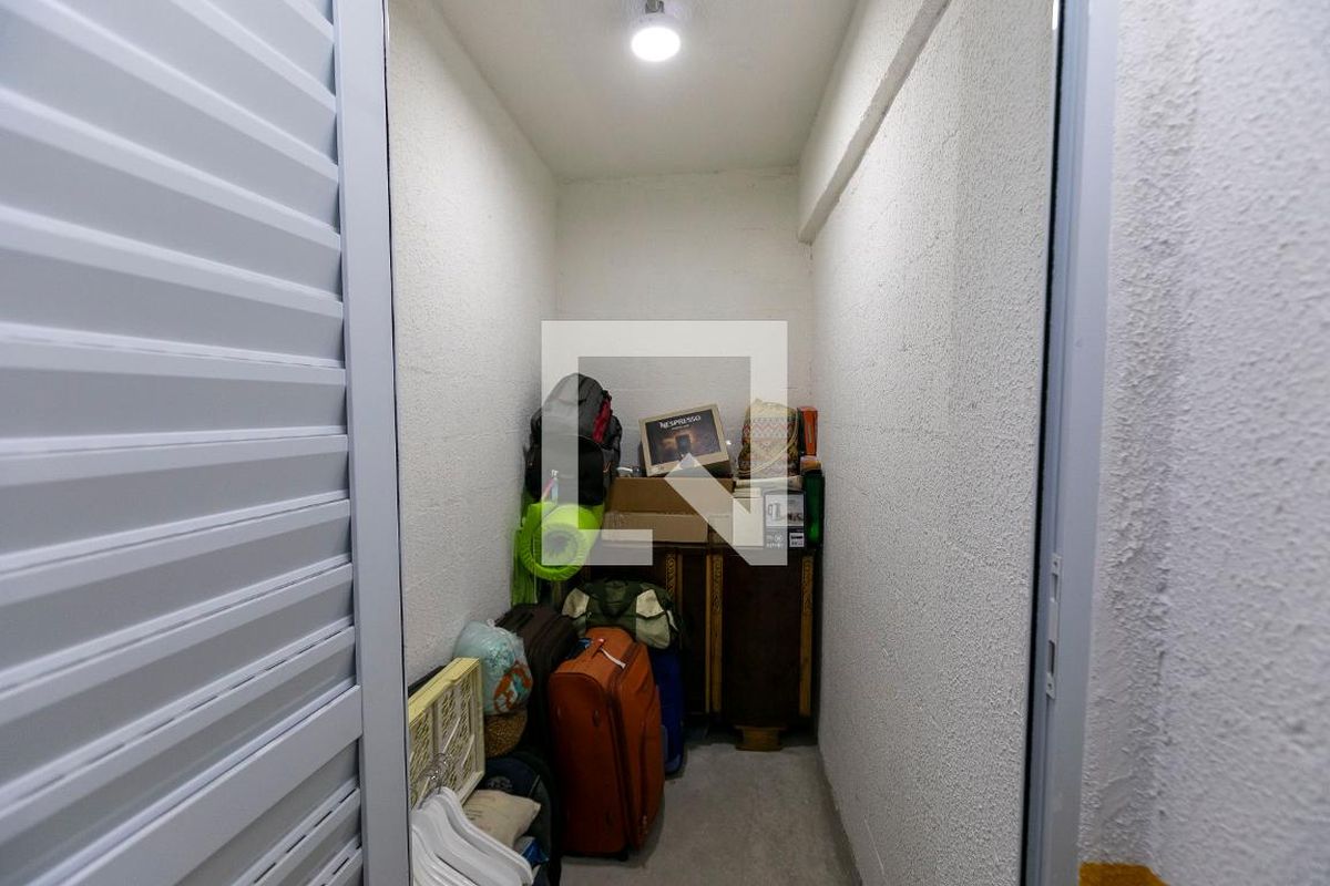Apartamento à Venda - Bosque, 1 Quarto,  50 m2 em , Campinas - sp | SoloBR