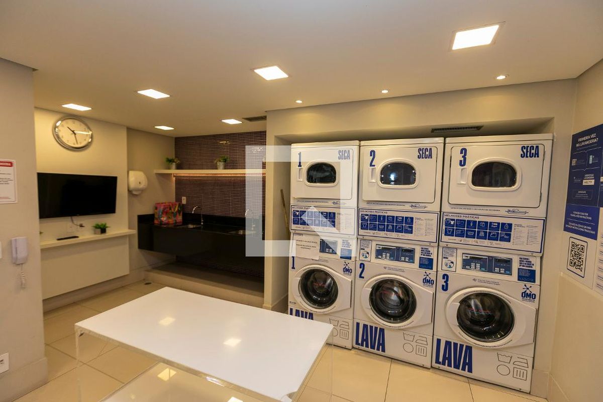 Apartamento à Venda - Bosque, 1 Quarto,  50 m2 em , Campinas - sp | SoloBR