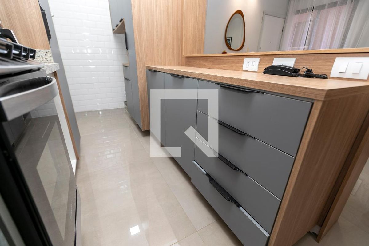 Apartamento à Venda - Cambuí, 1 Quarto,  60 m2 em , Campinas - sp | SoloBR