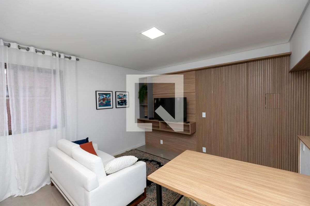 Apartamento à Venda - Cambuí, 1 Quarto,  60 m2 em , Campinas - sp | SoloBR