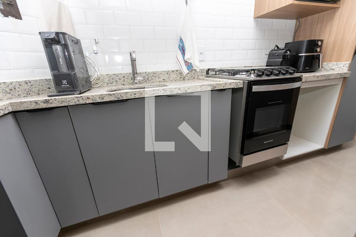 Apartamento à Venda - Cambuí, 1 Quarto,  60 m2 em , Campinas - sp | SoloBR