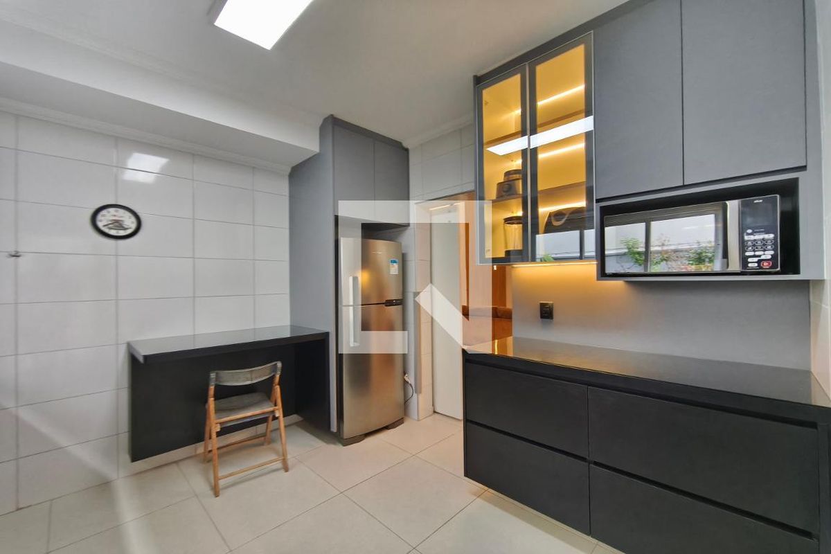 Casa à Venda - Swiss Park, 5 Quartos,  299 m2 em , Campinas - sp | SoloBR