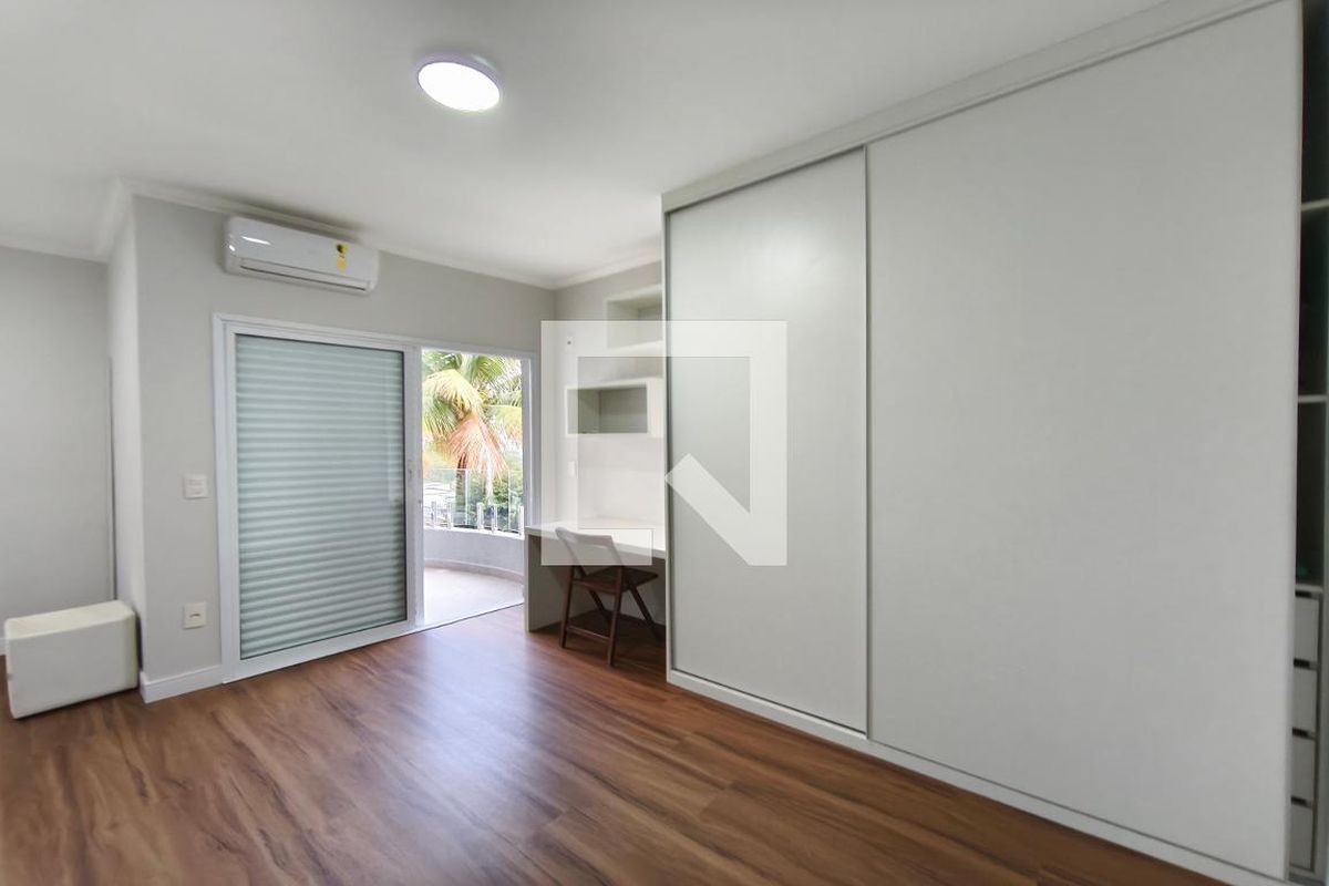 Casa à Venda - Swiss Park, 5 Quartos,  299 m2 em , Campinas - sp | SoloBR