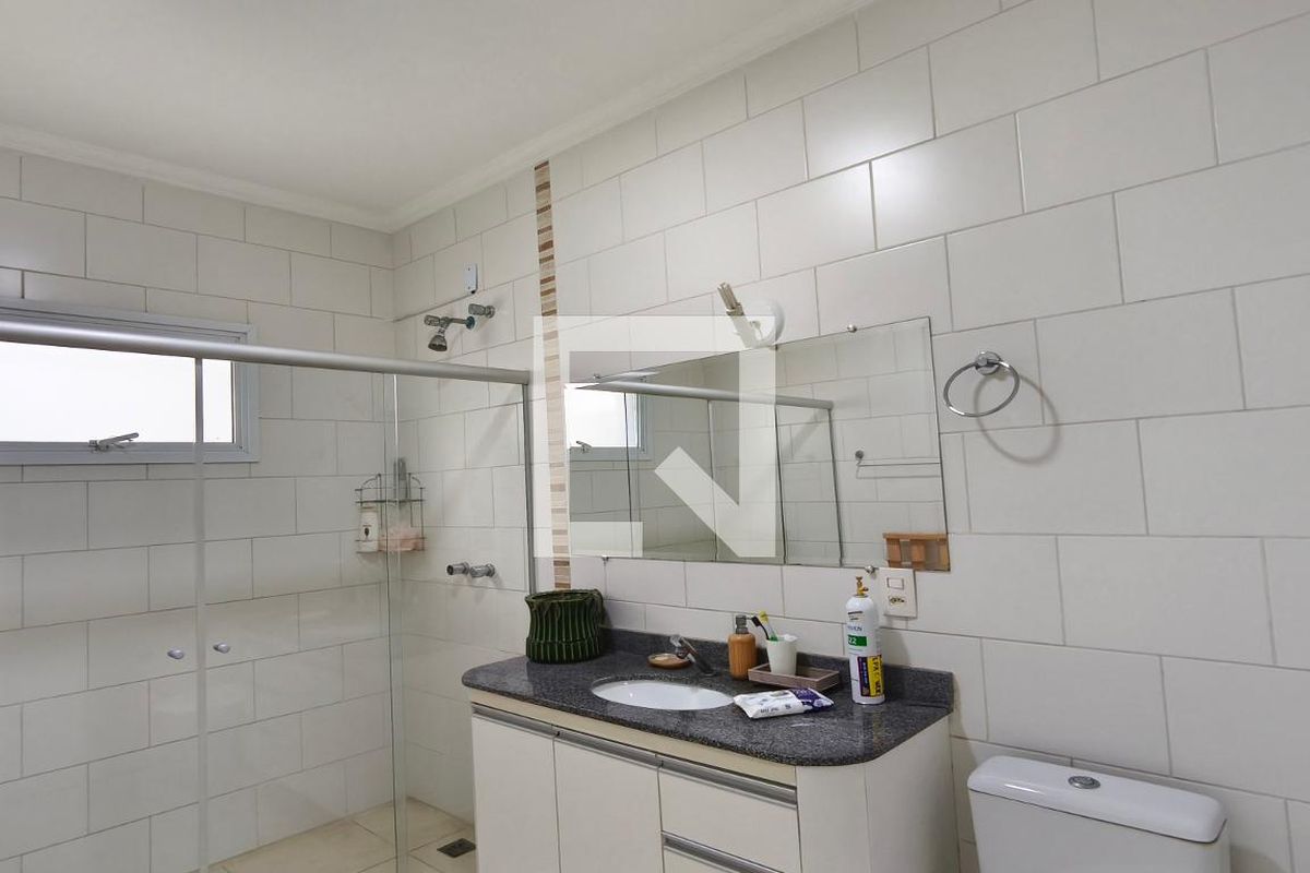 Casa à Venda - Swiss Park, 5 Quartos,  299 m2 em , Campinas - sp | SoloBR