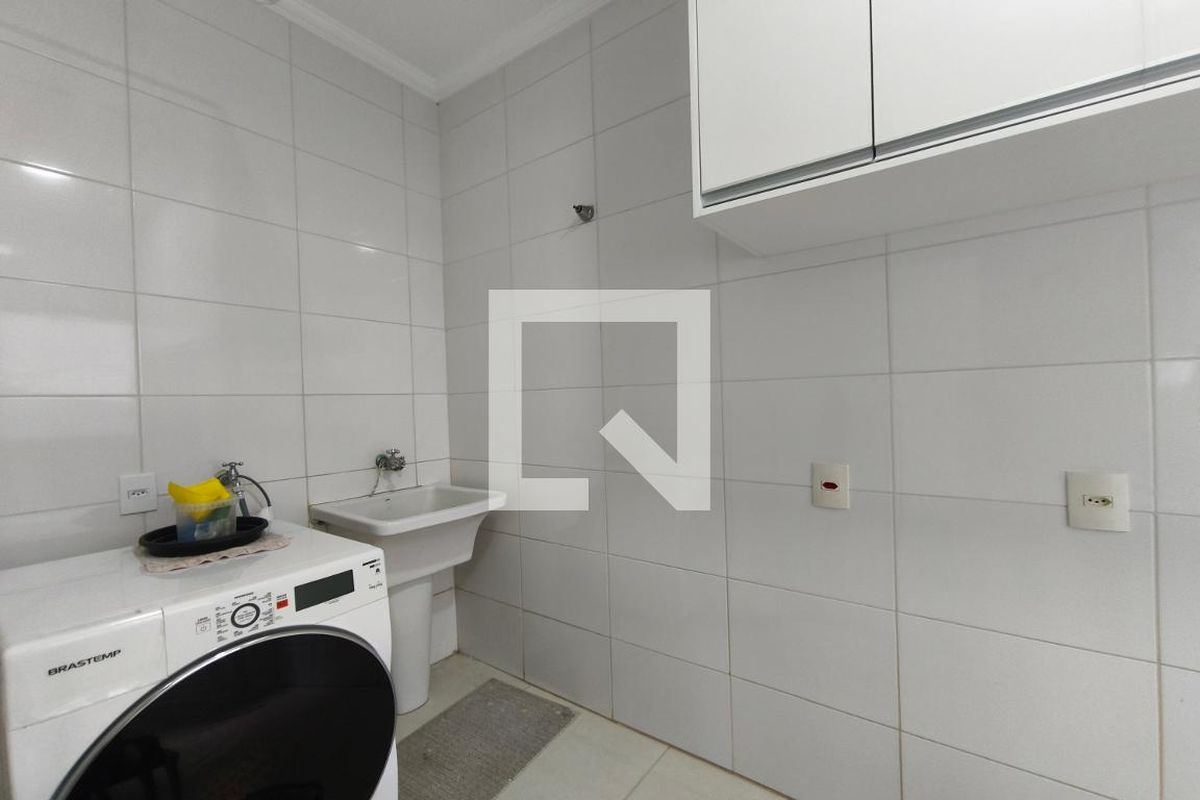 Casa à Venda - Swiss Park, 5 Quartos,  299 m2 em , Campinas - sp | SoloBR