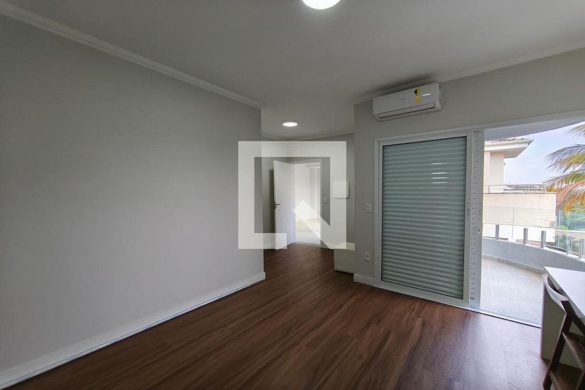 Casa à Venda - Swiss Park, 5 Quartos,  299 m2 em , Campinas - sp | SoloBR