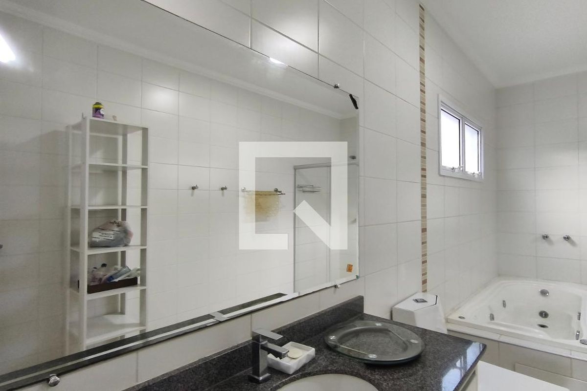 Casa à Venda - Swiss Park, 5 Quartos,  299 m2 em , Campinas - sp | SoloBR