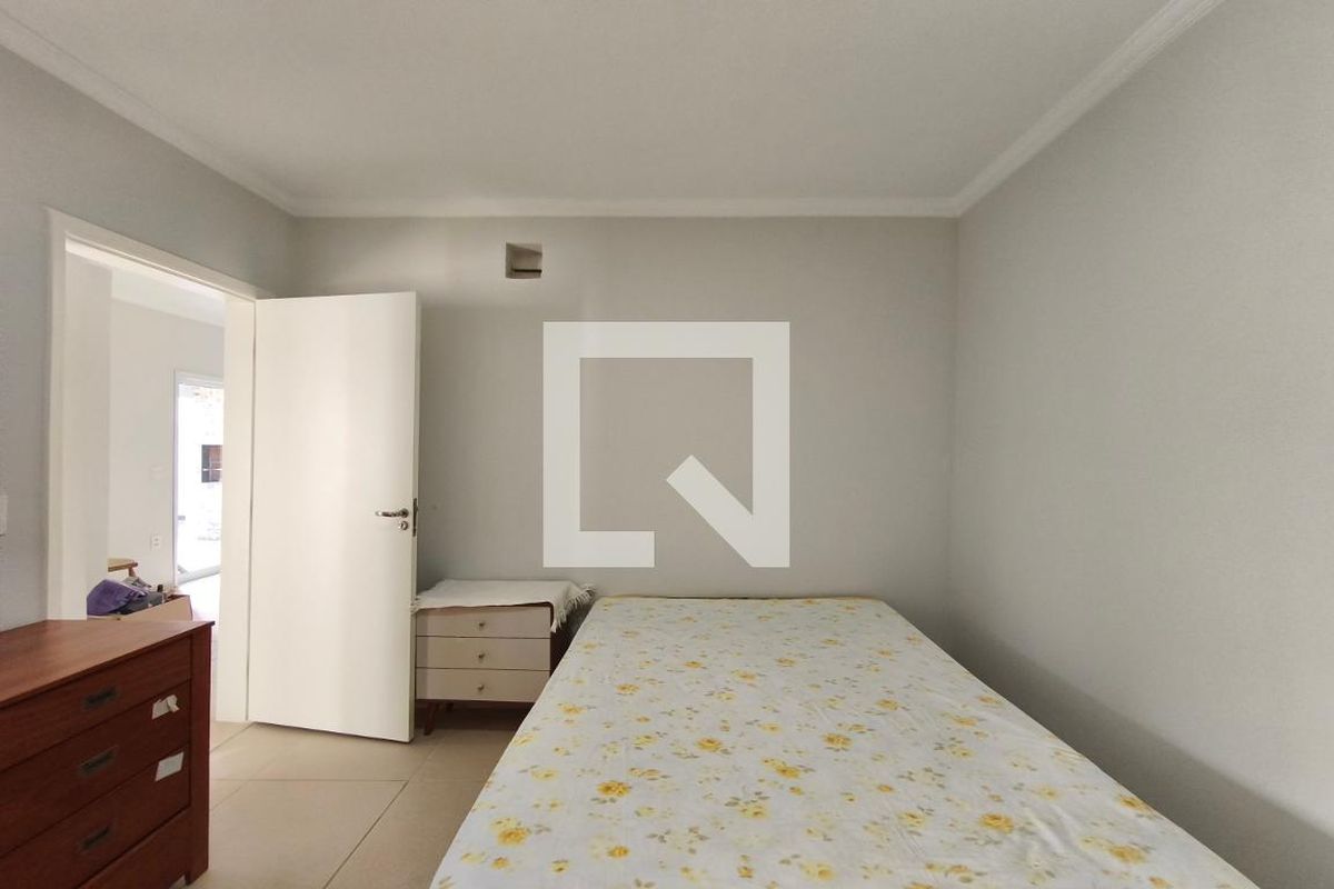 Casa à Venda - Swiss Park, 5 Quartos,  299 m2 em , Campinas - sp | SoloBR
