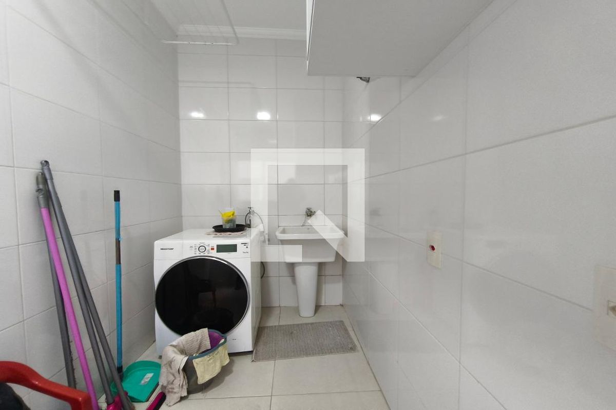 Casa à Venda - Swiss Park, 5 Quartos,  299 m2 em , Campinas - sp | SoloBR