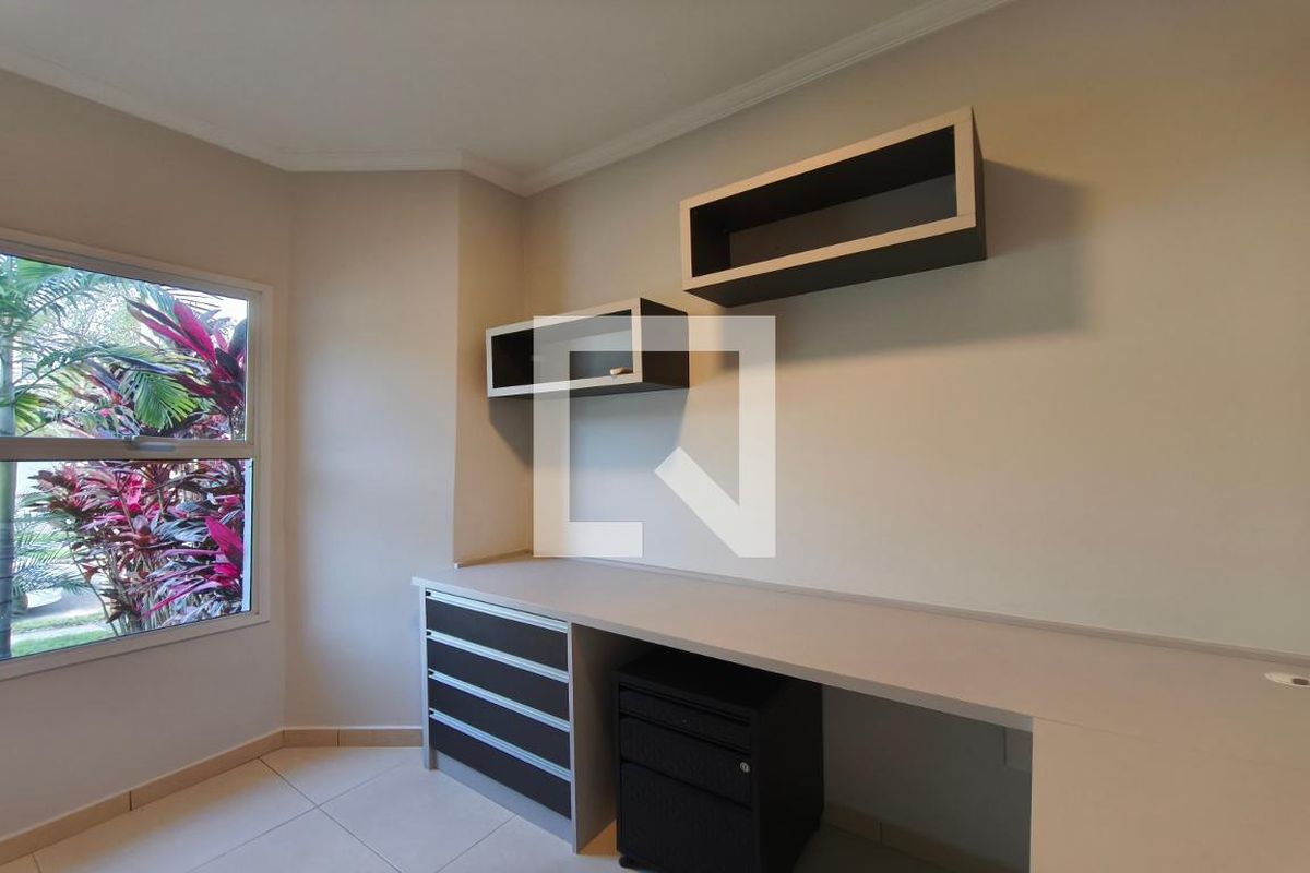 Casa à Venda - Swiss Park, 5 Quartos,  299 m2 em , Campinas - sp | SoloBR