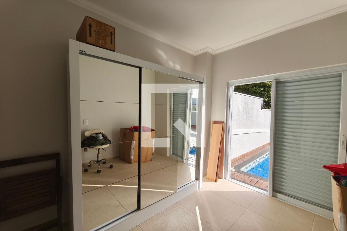 Casa à Venda - Swiss Park, 5 Quartos,  299 m2 em , Campinas - sp | SoloBR