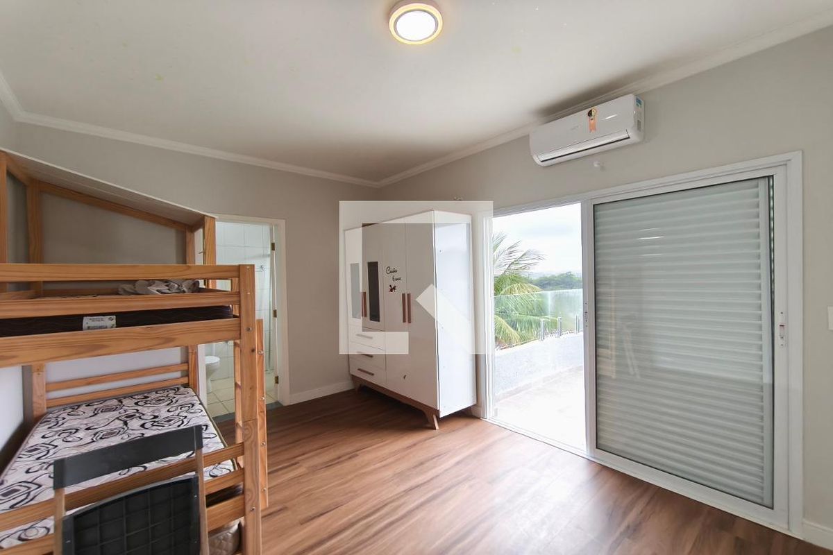 Casa à Venda - Swiss Park, 5 Quartos,  299 m2 em , Campinas - sp | SoloBR