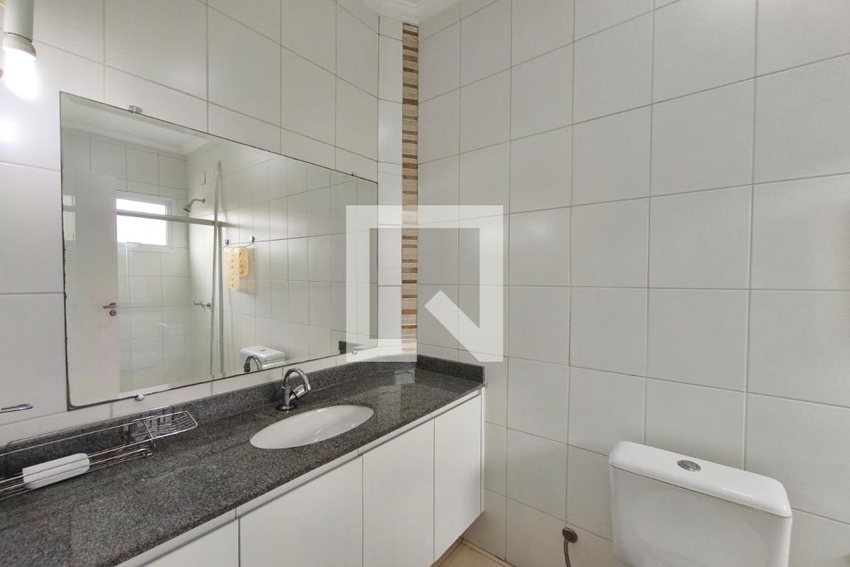 Casa à Venda - Swiss Park, 5 Quartos,  299 m2 em , Campinas - sp | SoloBR