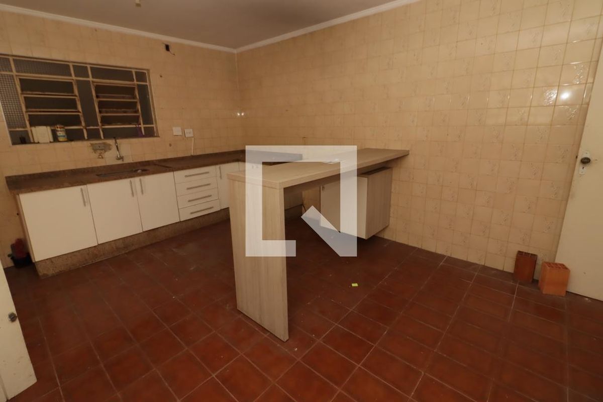 Casa, 3 quartos, 182 m² - Foto 6