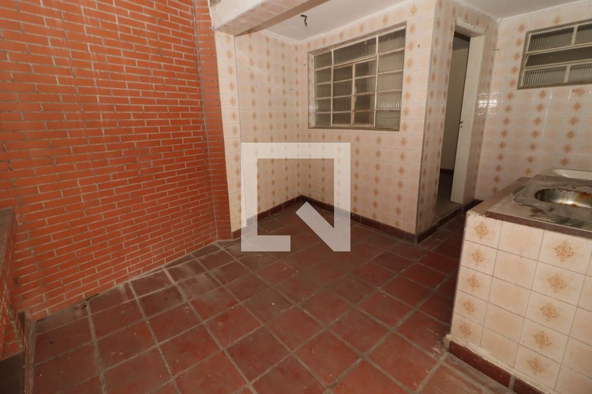 Casa, 3 quartos, 182 m² - Foto 35