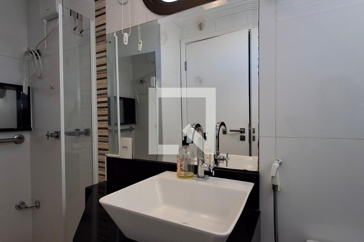 Apartamento à Venda - Cambuí, 1 Quarto,  79 m2 em , Campinas - sp | SoloBR