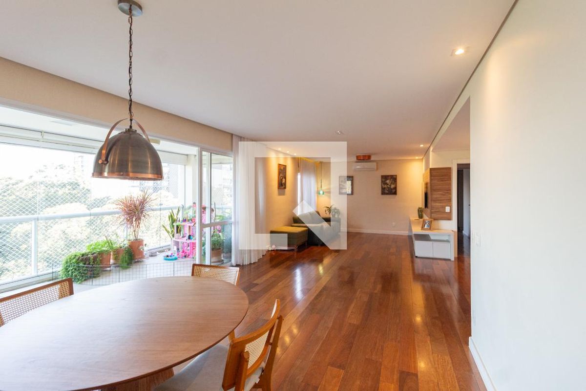 Apartamento, 3 quartos, 187 m² - Foto 1