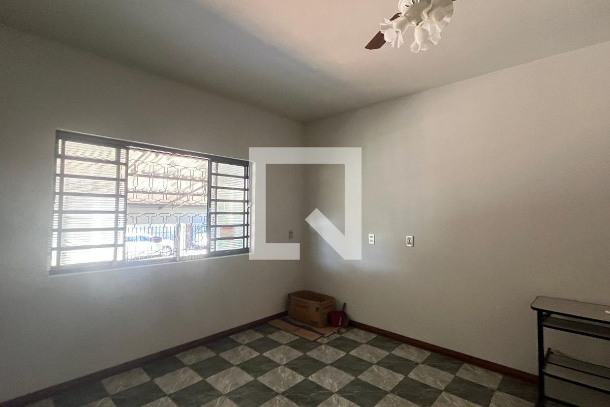 Casa à Venda - Guanabara, 3 Quartos,  260 m2 em , Campinas - sp | SoloBR