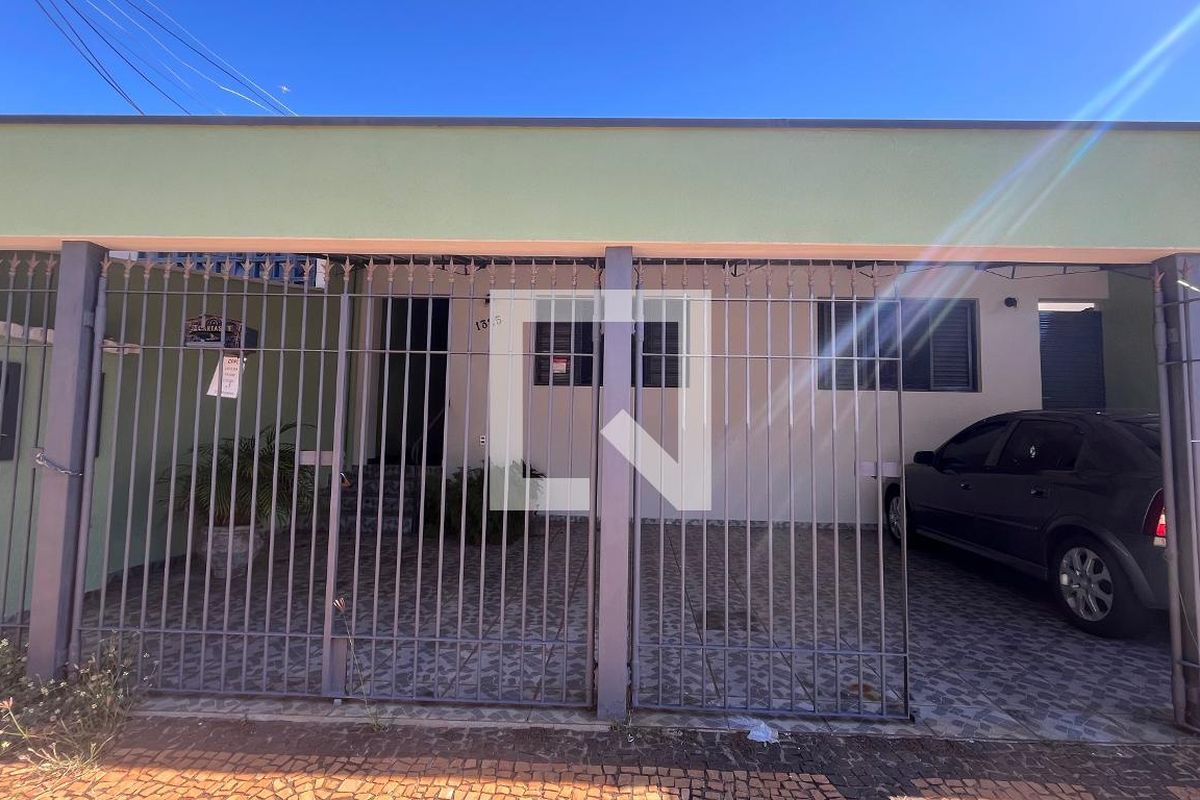 Casa à Venda - Guanabara, 3 Quartos,  260 m2 em , Campinas - sp | SoloBR