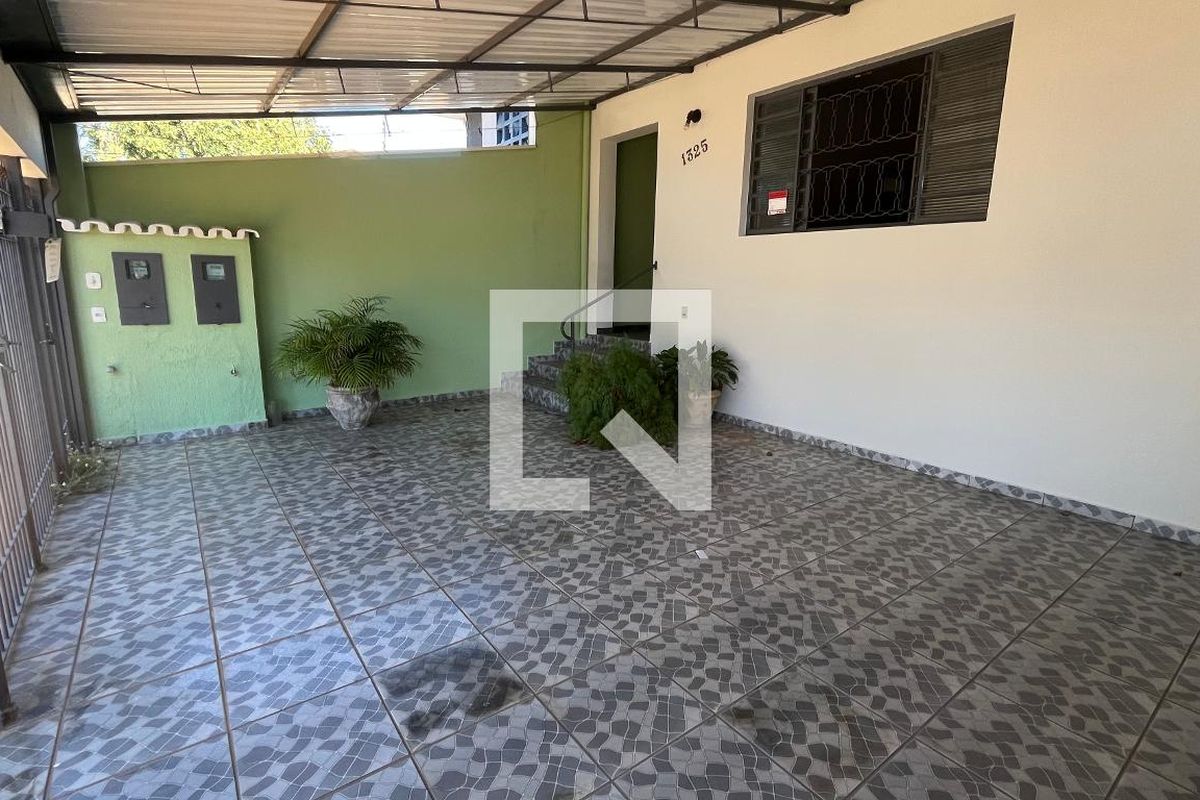 Casa à Venda - Guanabara, 3 Quartos,  260 m2 em , Campinas - sp | SoloBR