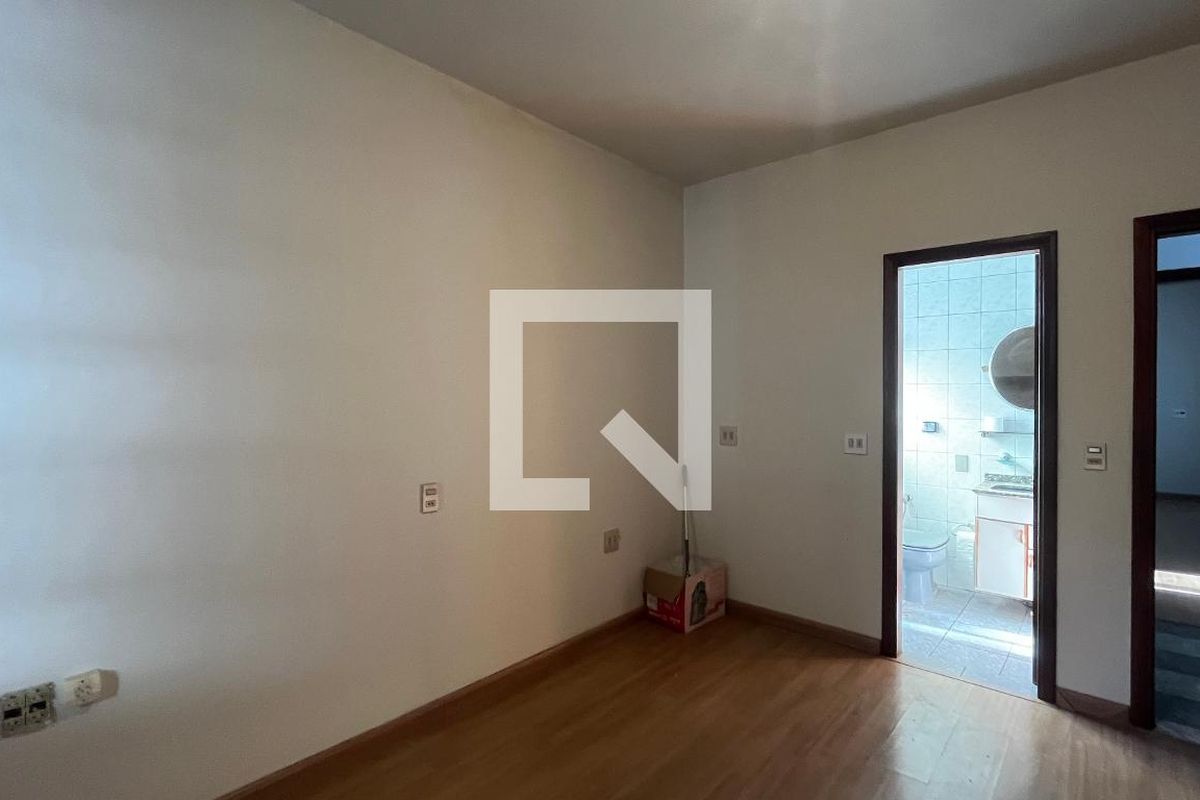 Casa à Venda - Guanabara, 3 Quartos,  260 m2 em , Campinas - sp | SoloBR