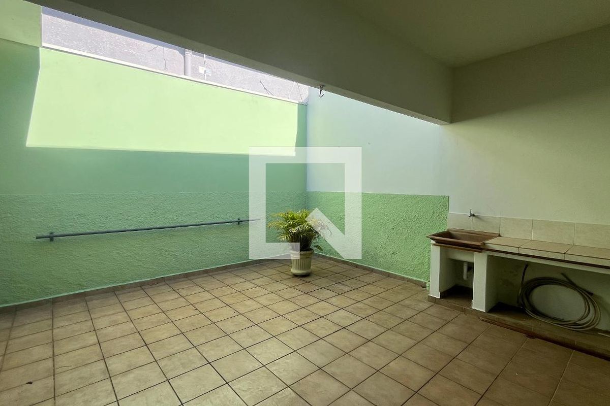 Casa à Venda - Guanabara, 3 Quartos,  260 m2 em , Campinas - sp | SoloBR