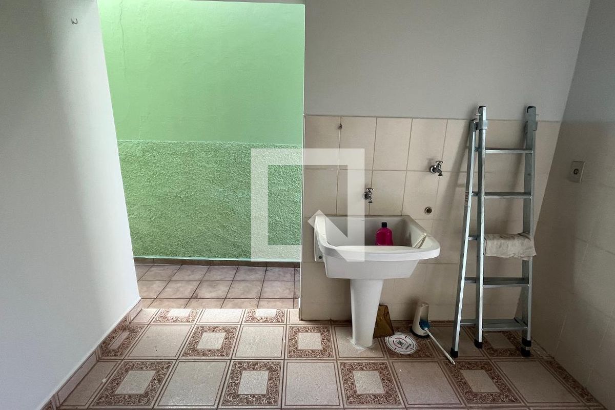 Casa à Venda - Guanabara, 3 Quartos,  260 m2 em , Campinas - sp | SoloBR