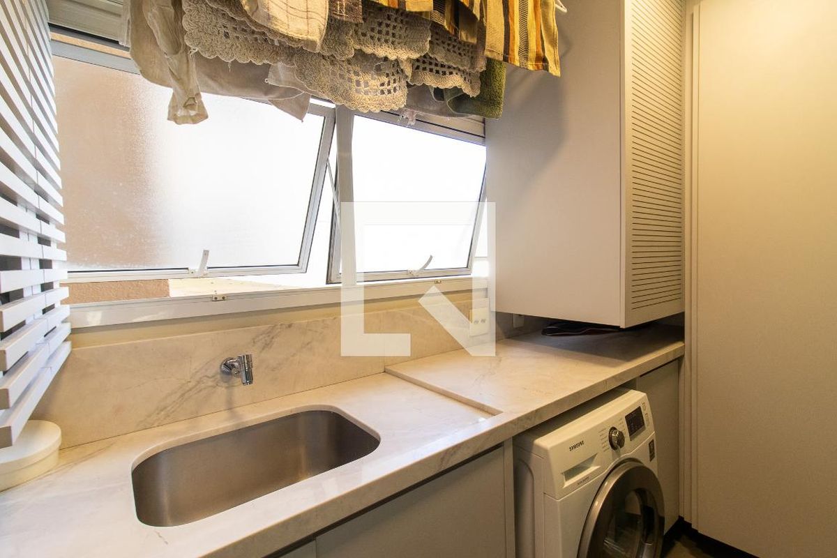 Apartamento à Venda - Lot. Alphaville Campinas, 3 Quartos,  140 m2 em , Campinas - sp | SoloBR