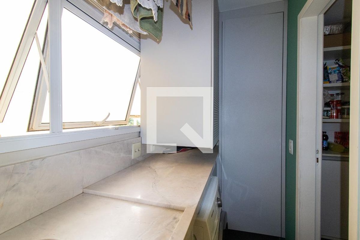 Apartamento à Venda - Lot. Alphaville Campinas, 3 Quartos,  140 m2 em , Campinas - sp | SoloBR