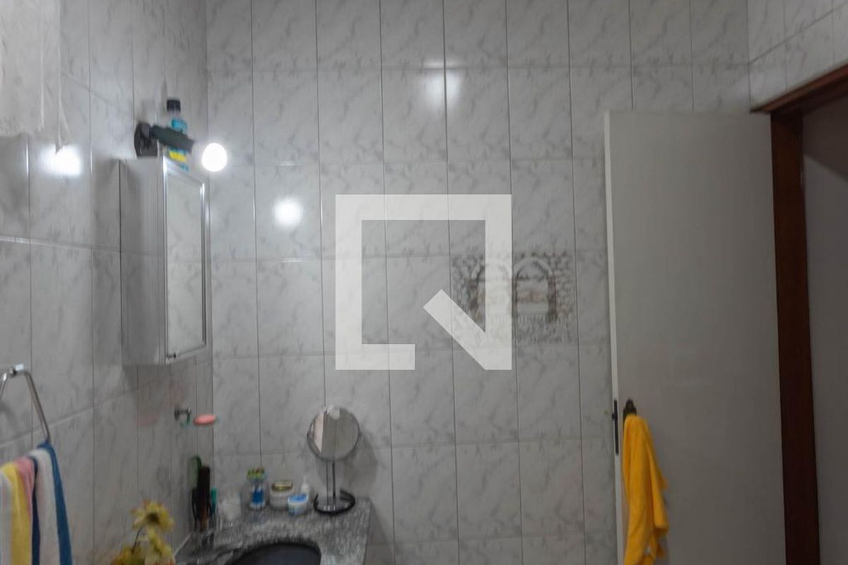Casa à Venda - Jardim do Lago, 3 Quartos,  280 m2 em , Campinas - sp | SoloBR