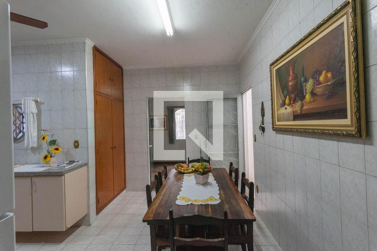 Casa à Venda - Jardim do Lago, 3 Quartos,  280 m2 em , Campinas - sp | SoloBR