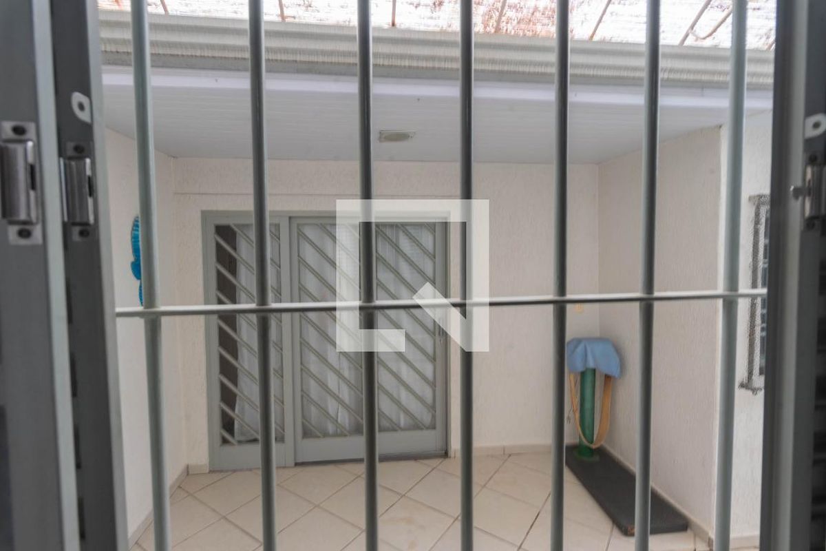 Casa à Venda - Jardim do Lago, 3 Quartos,  280 m2 em , Campinas - sp | SoloBR