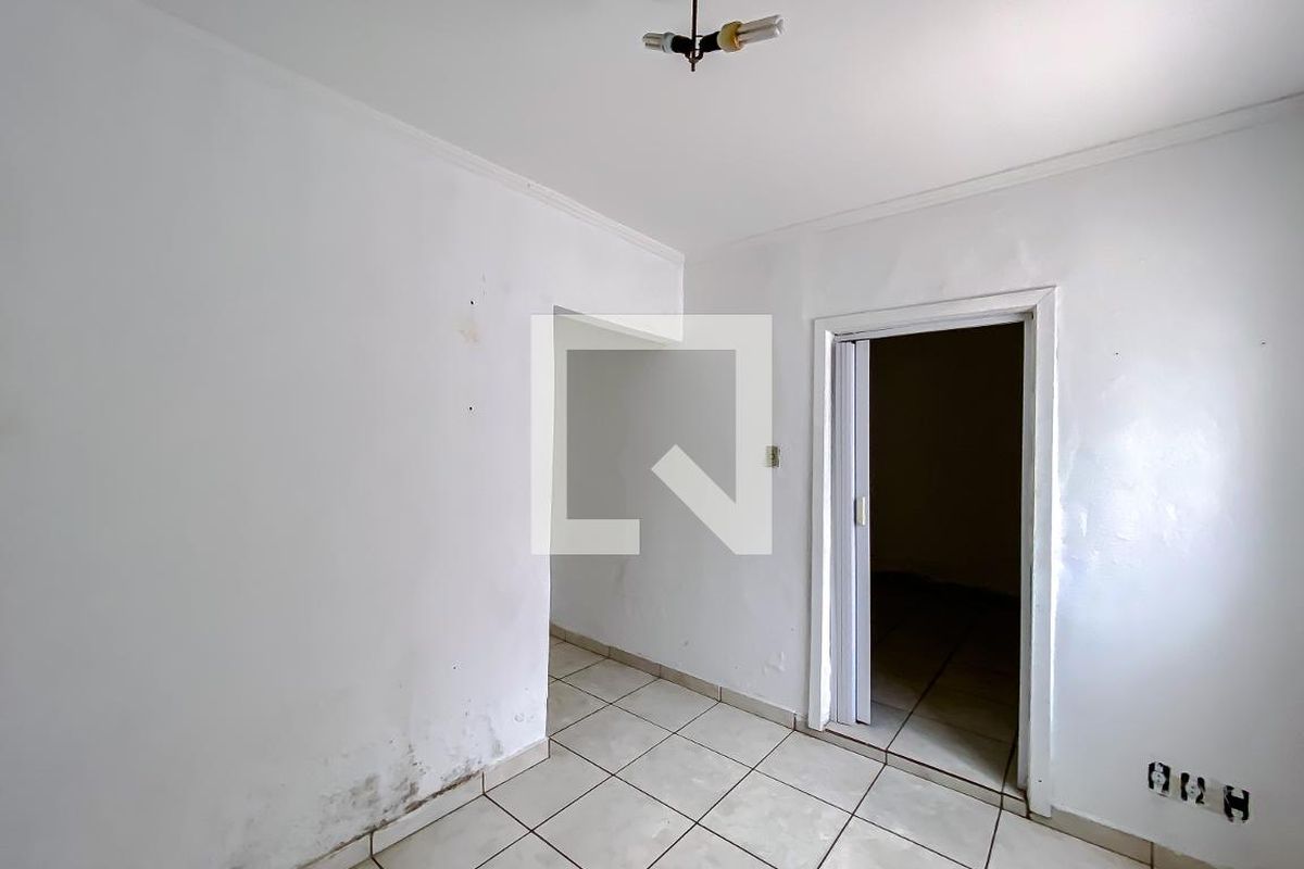 Casa, 2 quartos, 310 m² - Foto 12