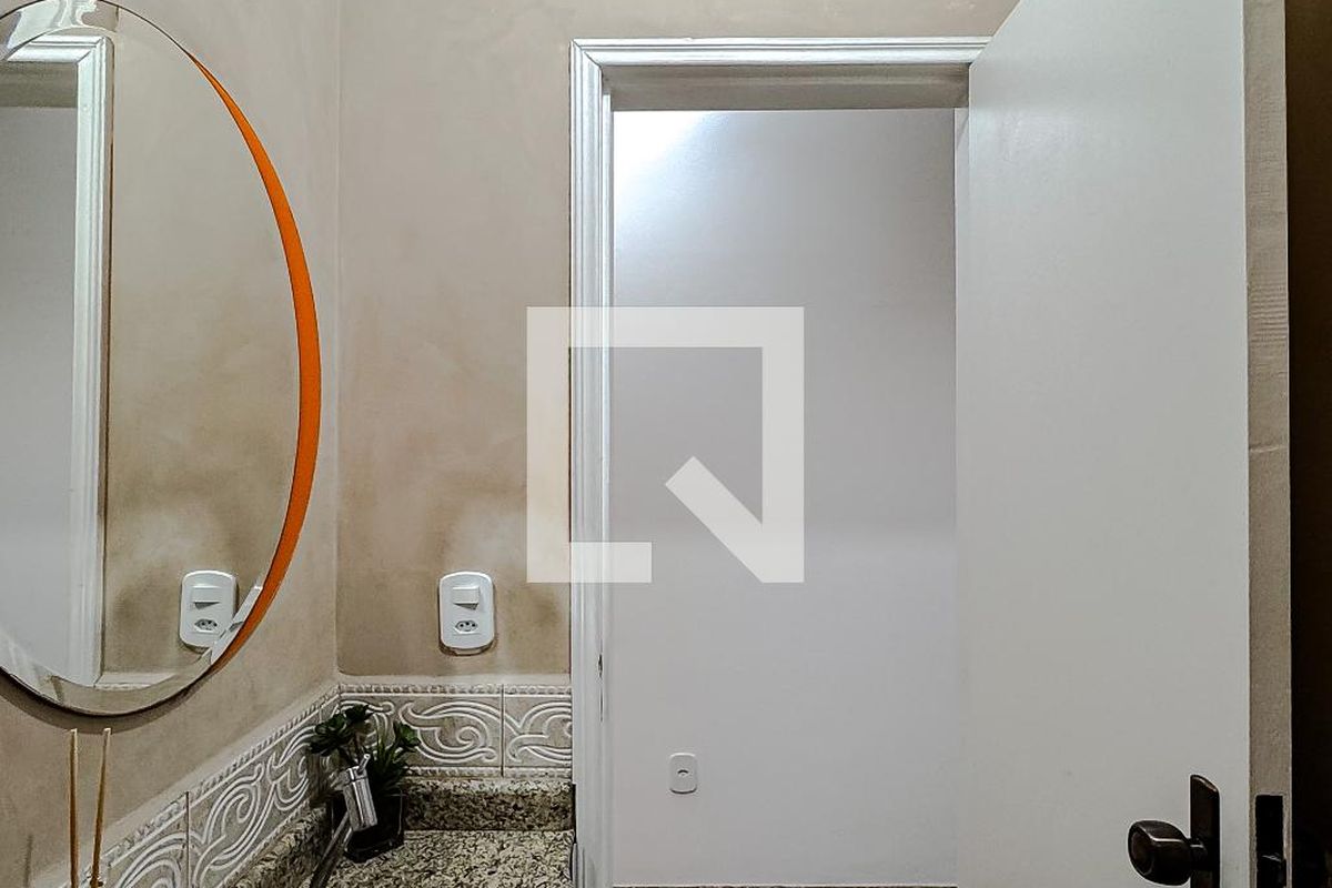 Casa, 4 quartos, 258 m² - Foto 47