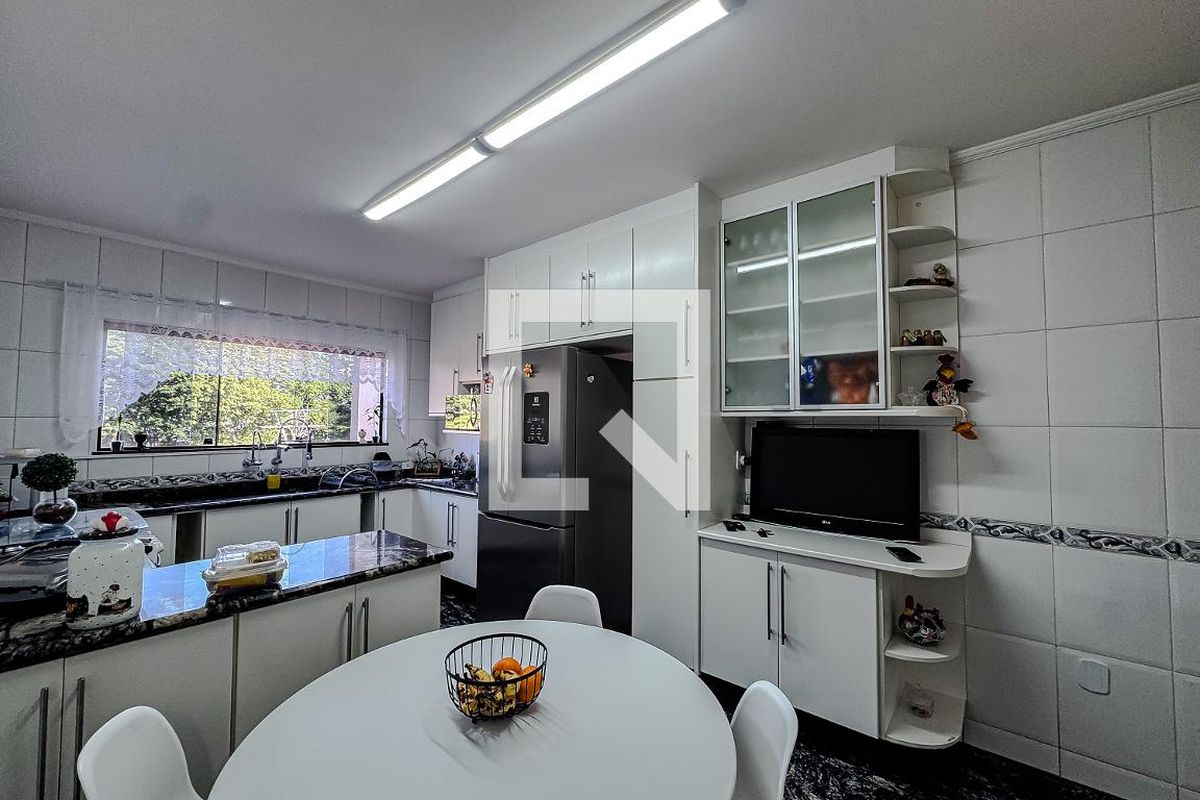 Casa, 4 quartos, 258 m² - Foto 49