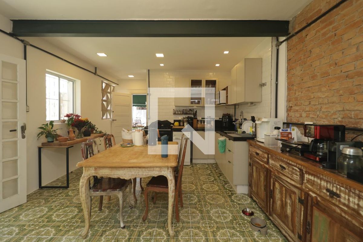 Casa, 4 quartos, 262 m² - Foto 9