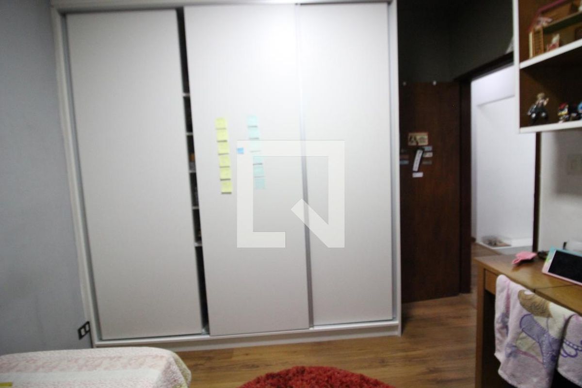 Casa, 3 quartos, 300 m² - Foto 17