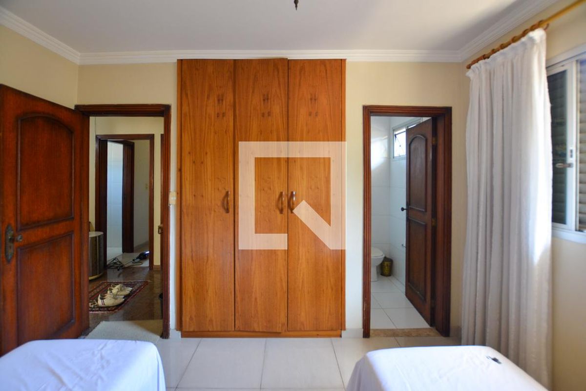 Casa, 6 quartos, 370 m² - Foto 25