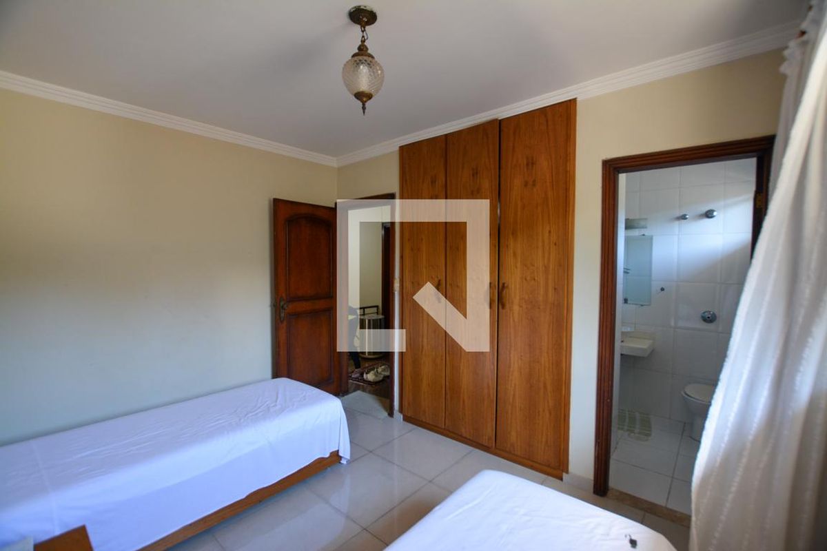Casa, 6 quartos, 370 m² - Foto 24