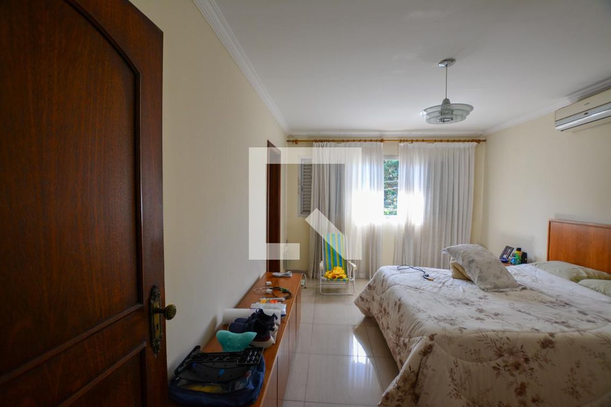 Casa, 6 quartos, 370 m² - Foto 10