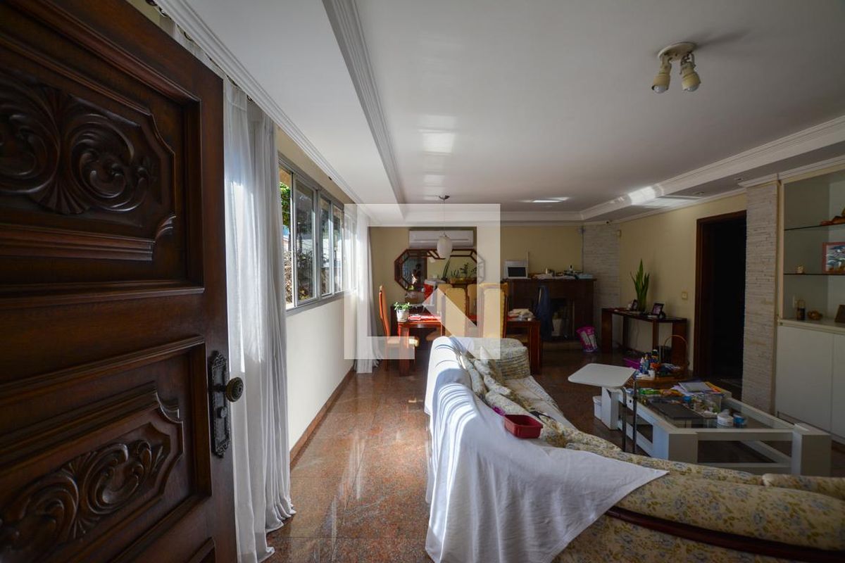 Casa, 6 quartos, 370 m² - Foto 1