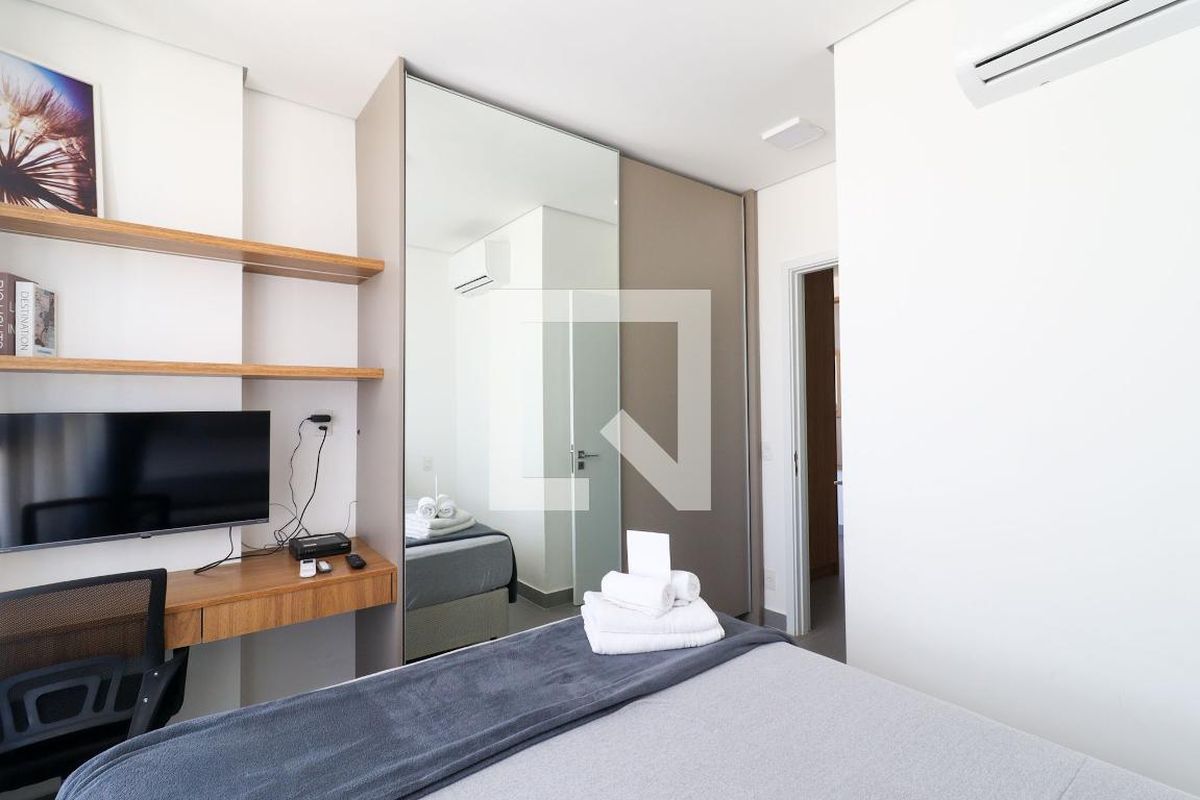 Apartamento à Venda - Cambuí, 1 Quarto,  46 m2 em , Campinas - sp | SoloBR