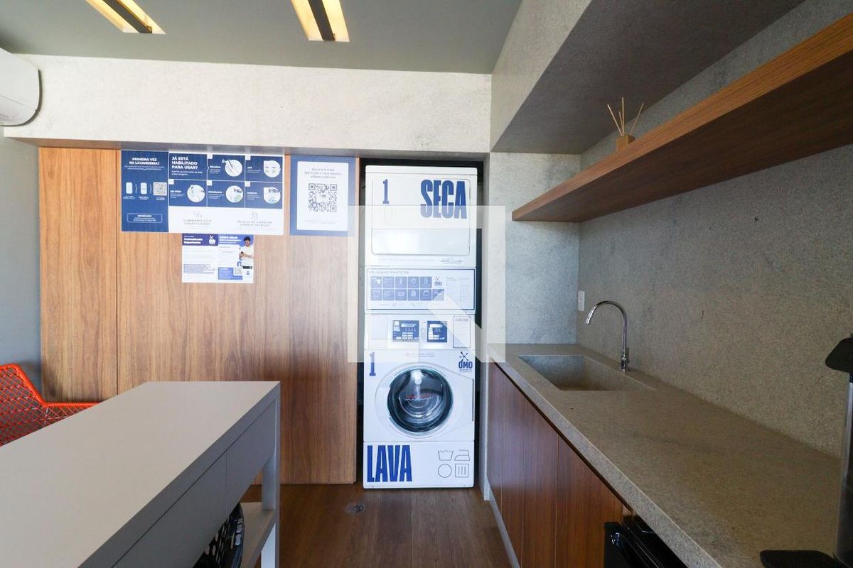 Apartamento à Venda - Cambuí, 1 Quarto,  46 m2 em , Campinas - sp | SoloBR